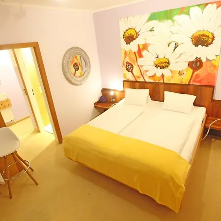 Malerwinkl Restaurant + Kunsthotel Отель