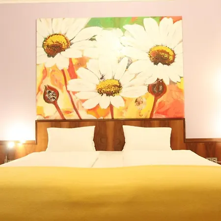 Malerwinkl Restaurant + Kunsthotel 3* Hatzendorf