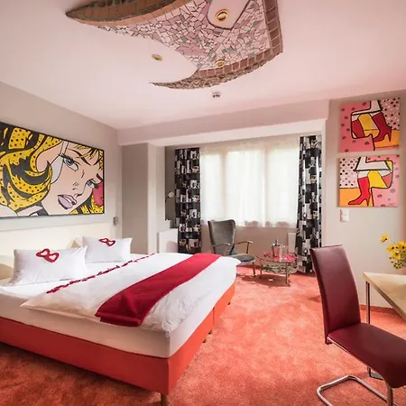Malerwinkl Restaurant + Kunsthotel 3* Hatzendorf