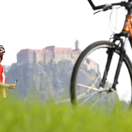 Malerwinkl Restaurant + Kunsthotel 3* Hatzendorf