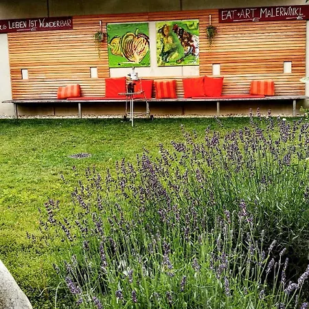 Malerwinkl Restaurant + Kunsthotel 3* Hatzendorf