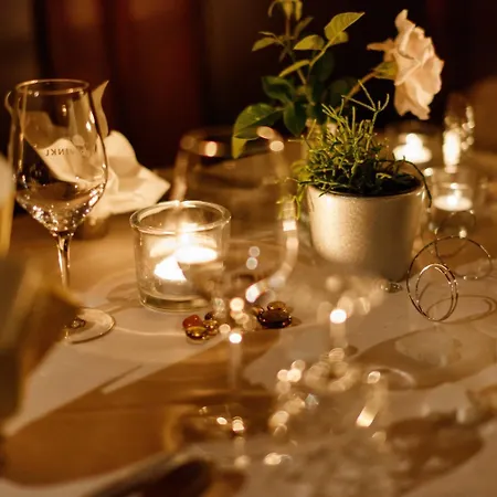 Malerwinkl Restaurant + Kunsthotel Hotell Hatzendorf