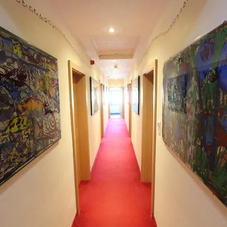 Malerwinkl Restaurant + Kunsthotel Hotel