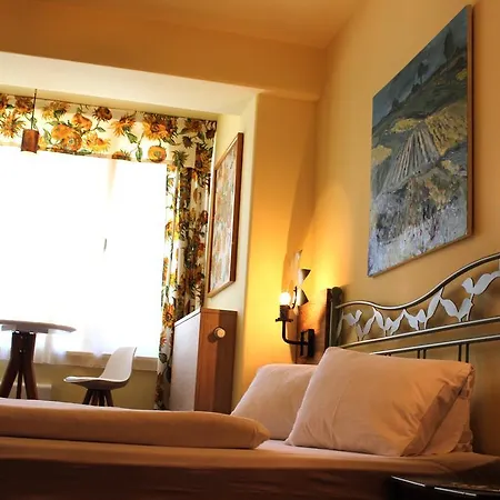 Malerwinkl Restaurant + Kunsthotel Hotell 3*