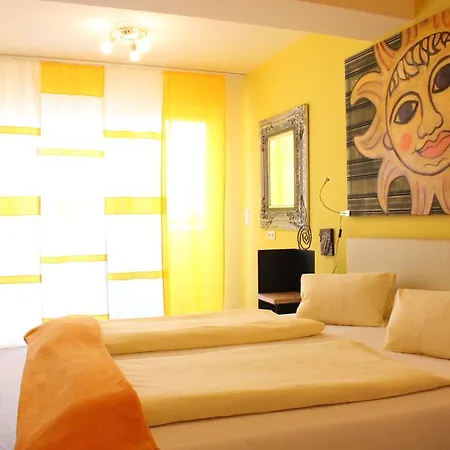 Malerwinkl Restaurant + Kunsthotel Отель 3*