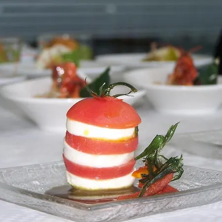 Hotel Malerwinkl Restaurant + Kunsthotel 3*