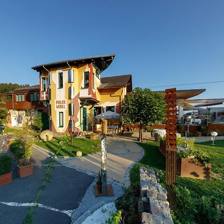 Malerwinkl Restaurant + Kunsthotel 3*