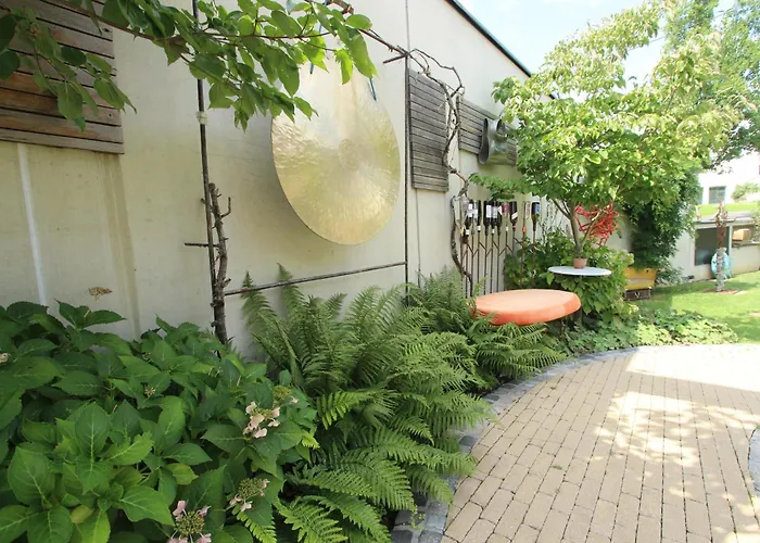 Malerwinkl Restaurant + Kunsthotel Отель Hatzendorf