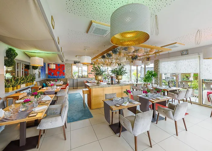 فندق Malerwinkl Restaurant + Kunsthotel 3*