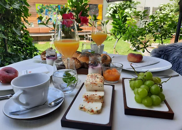 Отель Malerwinkl Restaurant + Kunsthotel 3*