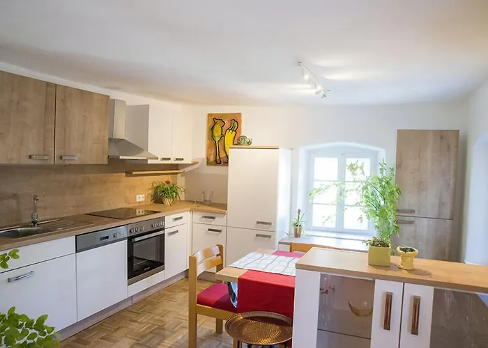 Malerwinkl Restaurant + Kunsthotel فندق 3*