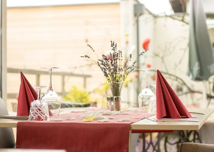 Malerwinkl Restaurant + Kunsthotel 3* Hatzendorf